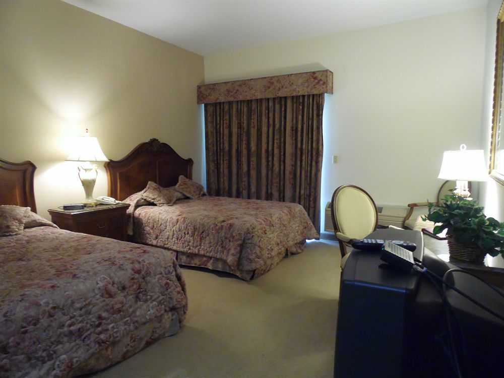 Regalia Hotel & Conference Center Village of Four Seasons 外观 照片